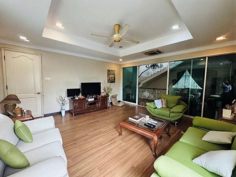 Bungalow House untuk Dijual di SS19 (Subang Jaya) - Nahathir Shahabudin - Family Living Room - PropertyGuru.com.my