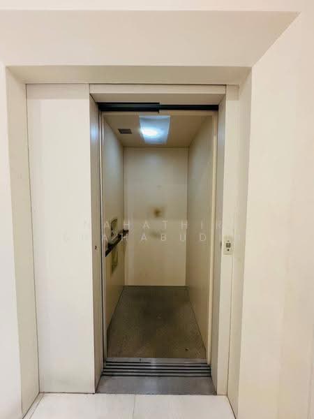 Bungalow House untuk Dijual di SS19 (Subang Jaya) - Nahathir Shahabudin - Lift - PropertyGuru.com.my