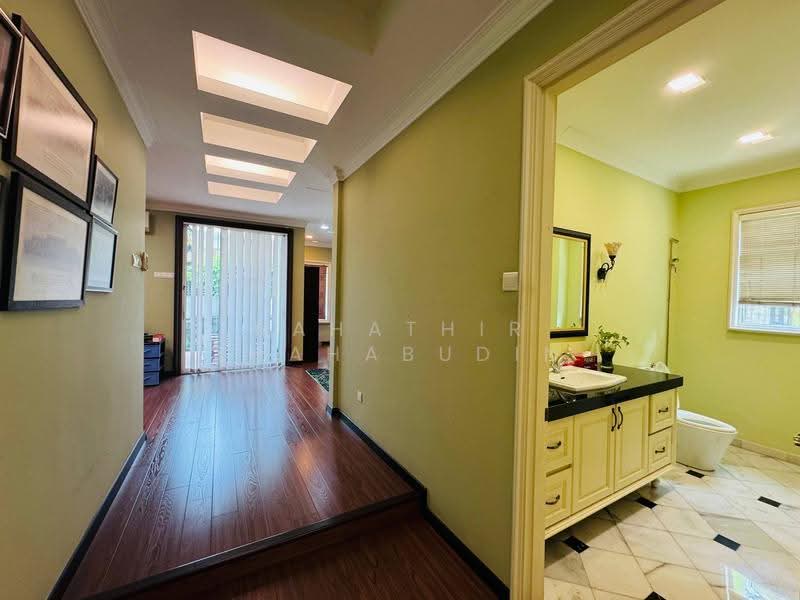 Bungalow House untuk Dijual di SS19 (Subang Jaya) - Nahathir Shahabudin - Corridor - PropertyGuru.com.my