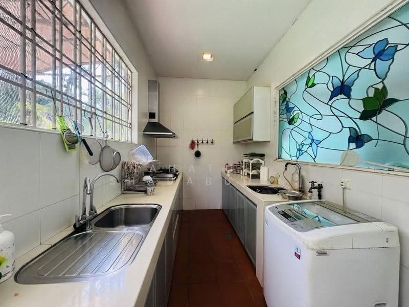 Bungalow House untuk Dijual di SS19 (Subang Jaya) - Nahathir Shahabudin - Kitchen - PropertyGuru.com.my