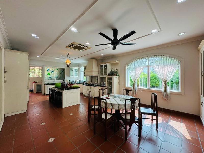Bungalow House untuk Dijual di SS19 (Subang Jaya) - Nahathir Shahabudin - Kitchen - PropertyGuru.com.my