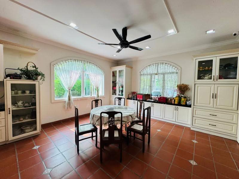 Bungalow House untuk Dijual di SS19 (Subang Jaya) - Nahathir Shahabudin - Family Dining Room - PropertyGuru.com.my