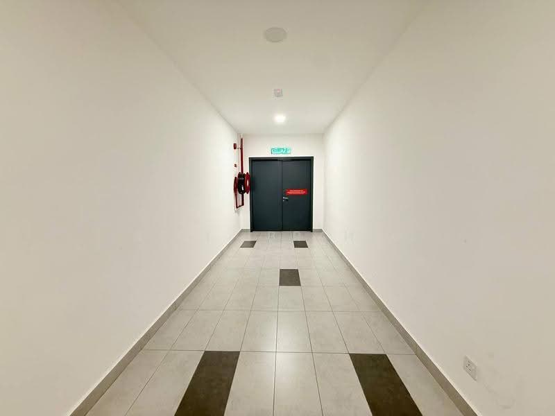 Kondominium untuk Dijual di Anggun Lumayan - Azli Ibrahim - Corridor - PropertyGuru.com.my