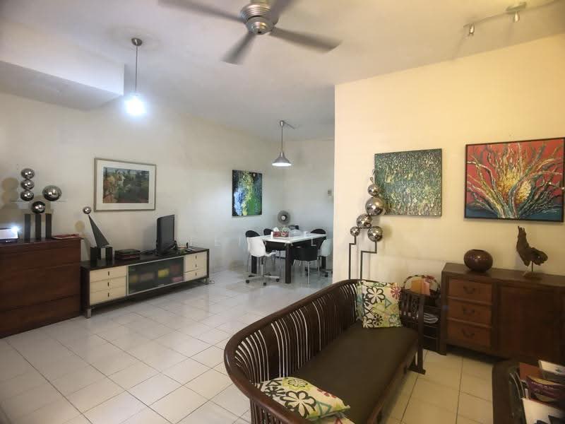 Rumah Teres 2-Tingkat untuk Dijual di Seksyen 4 (Kota Damansara) - Feisal . - Living Room - PropertyGuru.com.my