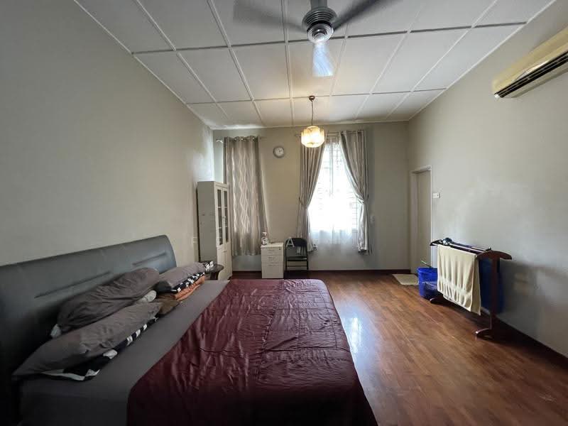 Rumah Teres 2-Tingkat untuk Dijual di Seksyen 4 (Kota Damansara) - Feisal . - Bedroom - PropertyGuru.com.my