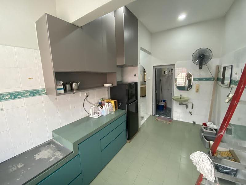 1-storey Terraced House for Sale in Taman Bukit Jaya (Ulu Tiram) - Royz Ng - Kitchen - PropertyGuru.com.my