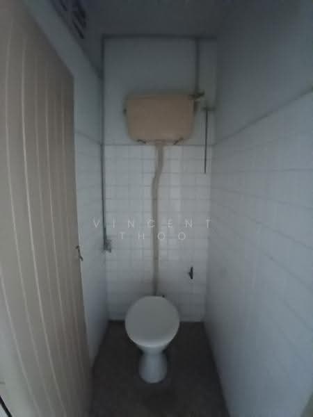 1-storey Terraced House for Sale in Taman Falim (Ipoh) - Vincent Thoo - Bathroom - PropertyGuru.com.my