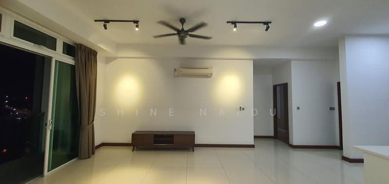 Kediaman Servis untuk Dijual di Paragon Residences @ Straits View - Shine Naidu - Living Room - PropertyGuru.com.my