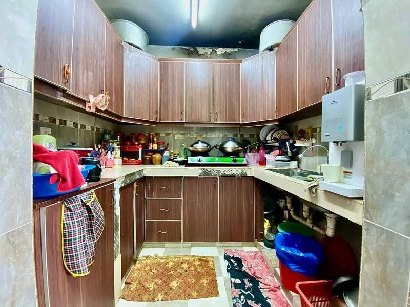 Flat for Sale at Desa Tasik Fasa 6B - Azli Ibrahim - Kitchen - PropertyGuru.com.my