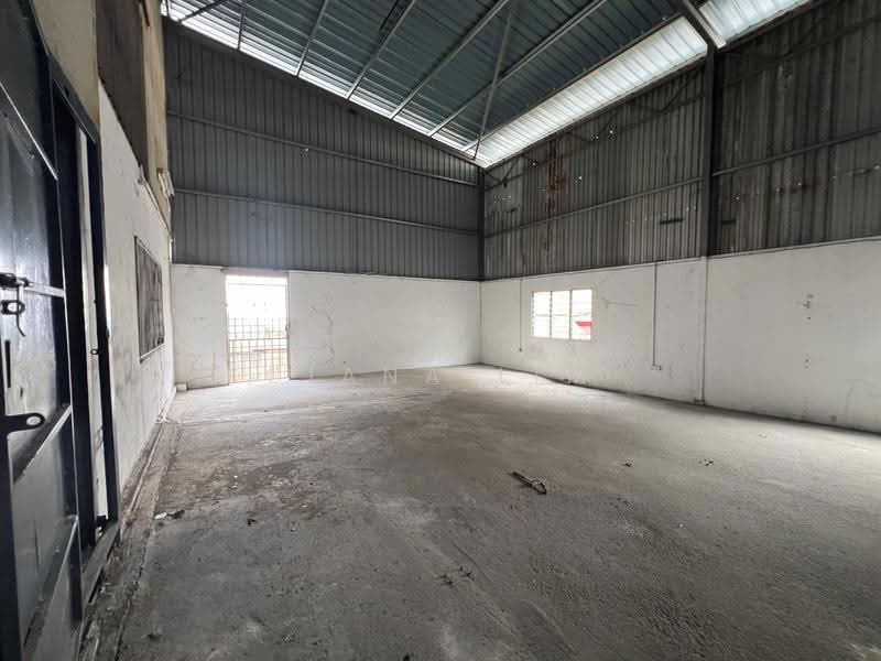 Gudang untuk Disewa di Kampung Baru Subang (Sungai Buloh) - Ciana Lim - Interior - PropertyGuru.com.my