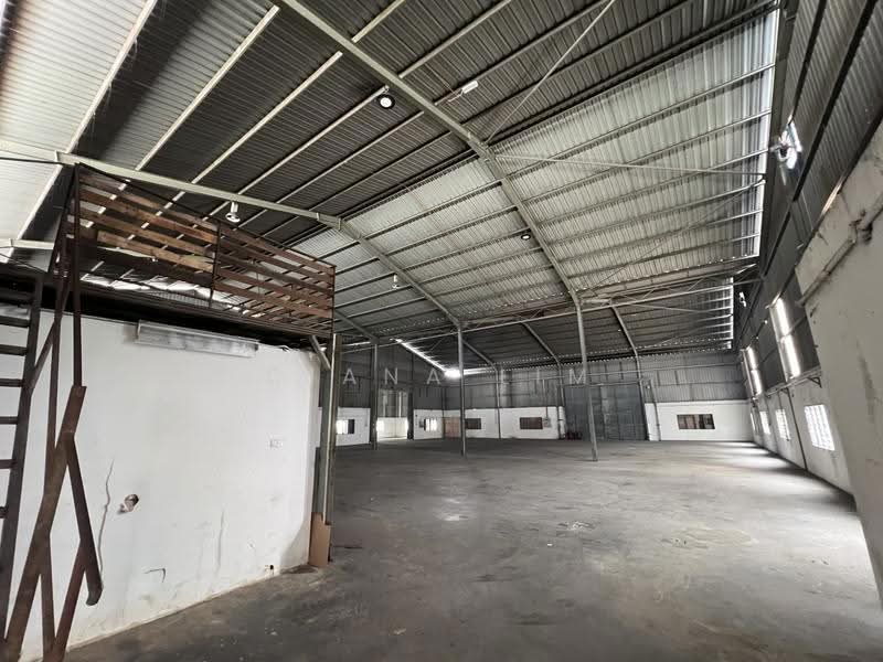Gudang untuk Disewa di Kampung Baru Subang (Sungai Buloh) - Ciana Lim - Interior - PropertyGuru.com.my