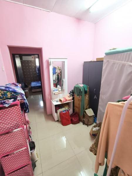 2-storey Terraced House for Sale in Bukit Beruntung (Selangor) - Zann Fauzan - Bedroom - PropertyGuru.com.my