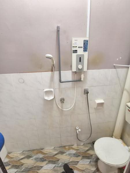 2-storey Terraced House for Sale in Bukit Beruntung (Selangor) - Zann Fauzan - Bathroom - PropertyGuru.com.my