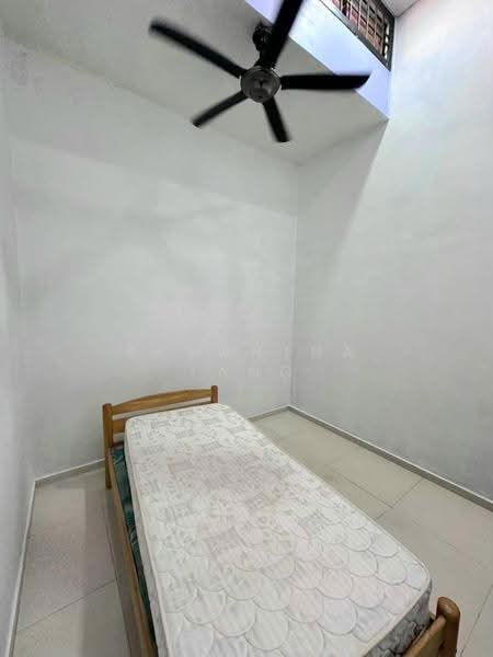 Rumah Teres 1-Tingkat untuk Disewa di Taman Pelangi Indah (Ulu Tiram) - Samantha Tang - Bedroom - PropertyGuru.com.my