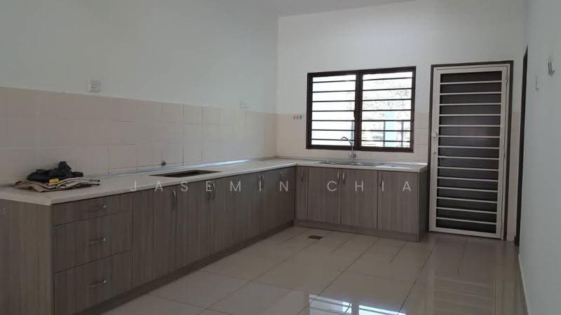 Rumah Teres 3-Tingkat untuk Dijual di Prima Selayang (Selayang) - Jasemin Chia - Kitchen - PropertyGuru.com.my