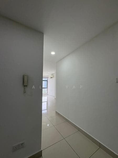 Kondominium untuk Dijual di Vivo Residential Suites - Alex Yap - Corridor - PropertyGuru.com.my