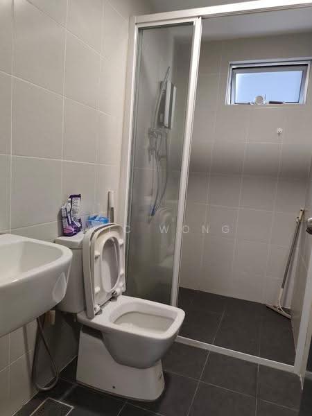 Kediaman Servis untuk Disewa di Cerrado Residence @ Southville City - Eric Wong - Bathroom - PropertyGuru.com.my