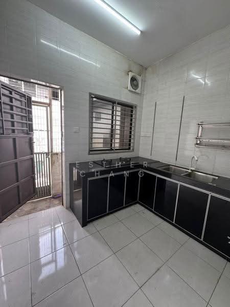 Terraced House for Sale in Skudai (Johor) - Esther Chang - Kitchen - PropertyGuru.com.my