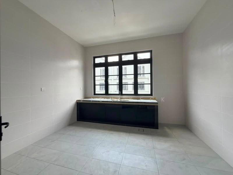 2.5-storey Terraced House for Sale in Eco Botanic (Iskandar Puteri (Nusajaya)) - Vivien Keck - Kitchen - PropertyGuru.com.my