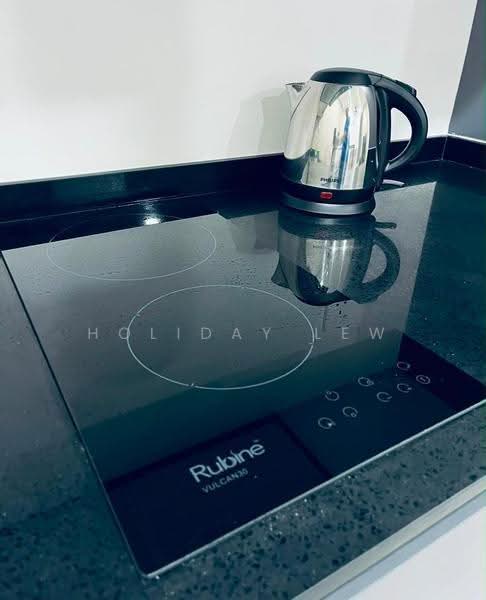 Service Residence for Rent at Dorsett Waterfront Subang - Holiday Lew - Kitchen - PropertyGuru.com.my