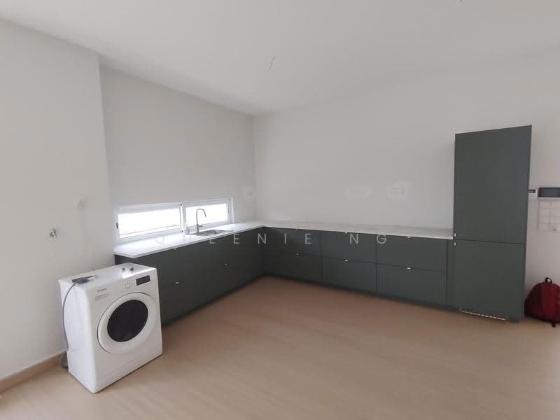 Cluster House for Sale in Taman Ekoflora (Johor Bahru) - Queenie Ng - Kitchen - PropertyGuru.com.my