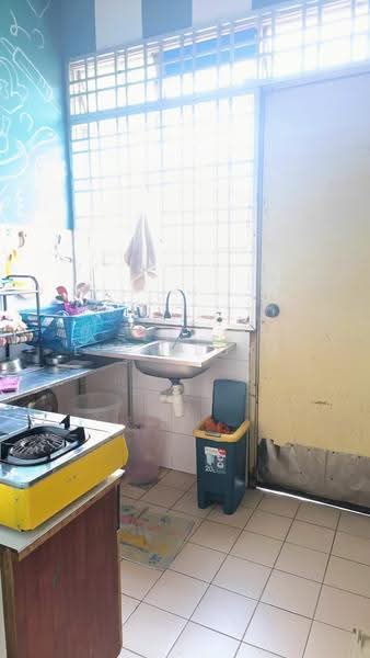 Rumah Teres 1-Tingkat untuk Dijual di Taman Sri Saujana (Kota Tinggi) - Linn Loke - Kitchen - PropertyGuru.com.my