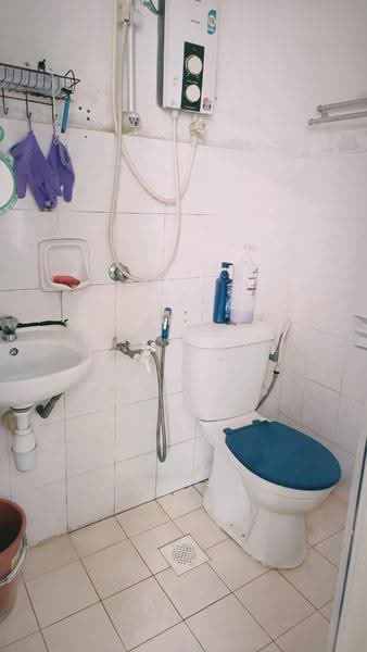 Rumah Teres 1-Tingkat untuk Dijual di Taman Sri Saujana (Kota Tinggi) - Linn Loke - Bathroom - PropertyGuru.com.my