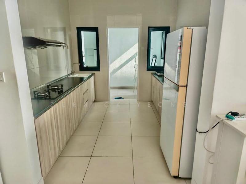 Condominium for Rent at Sky Condominium (Skyz Residence) - Derrick Yeong - Kitchen - PropertyGuru.com.my