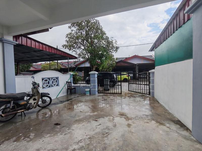 1-storey Terraced House for Sale in Kota Masai (Pasir Gudang) - Ameerul Azrie - Exterior - PropertyGuru.com.my
