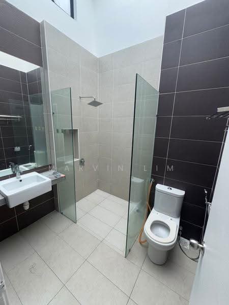 Rumah Kluster untuk Dijual di Mutiara Rini (Skudai) - Marvin Lim - Bathroom - PropertyGuru.com.my