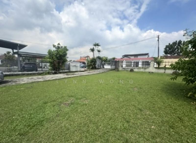 Bungalow House untuk Dijual di Taman Majidee (Johor Bahru) - Lynn Wong - Exterior - PropertyGuru.com.my