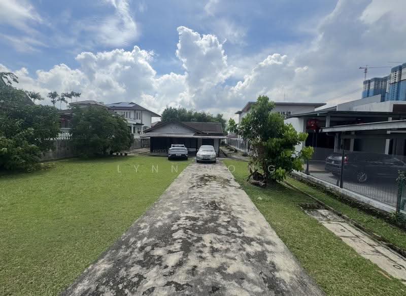 Bungalow House untuk Dijual di Taman Majidee (Johor Bahru) - Lynn Wong - Exterior - PropertyGuru.com.my