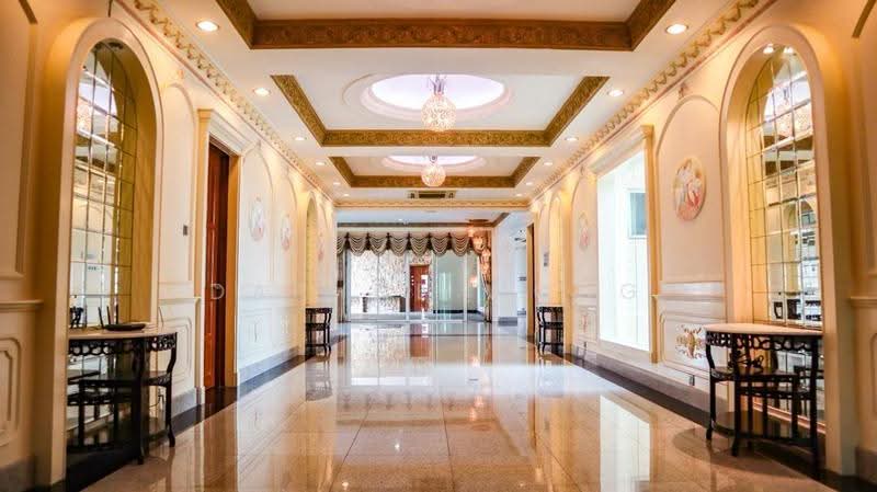 Kondominium untuk Dijual di Continental Heights - Daphne Wong - Corridor - PropertyGuru.com.my