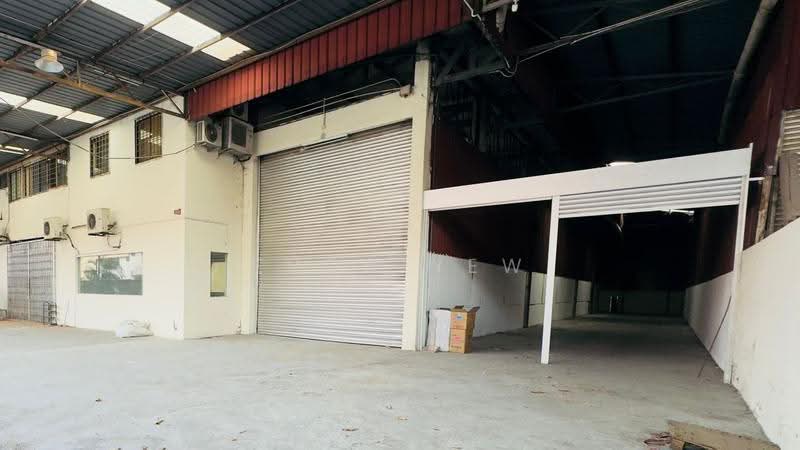 Kilang Berkembar untuk Disewa di Taman Johor Jaya (Johor Bahru) - Evon Yew - Exterior - PropertyGuru.com.my