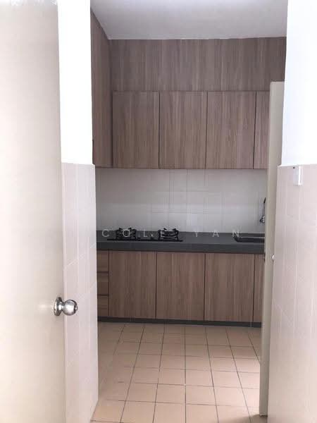 Kediaman Servis untuk Dijual di Avelon Tower @ Plaza Medan Putra - Nicole Yan - Kitchen - PropertyGuru.com.my