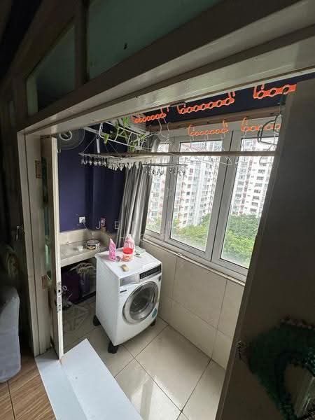 Kondominium untuk Dijual di Bukit OUG Condominiums - Jeffrey Hoon - Balcony - PropertyGuru.com.my