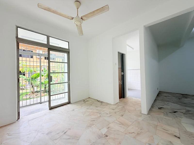 Rumah Teres 2-Tingkat untuk Dijual di Usj 1 (Subang Jaya) - Muin Mn - Living Room - PropertyGuru.com.my