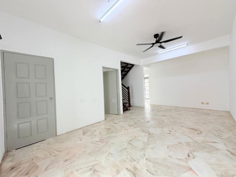 Rumah Teres 2-Tingkat untuk Dijual di Usj 1 (Subang Jaya) - Muin Mn - Living Room - PropertyGuru.com.my