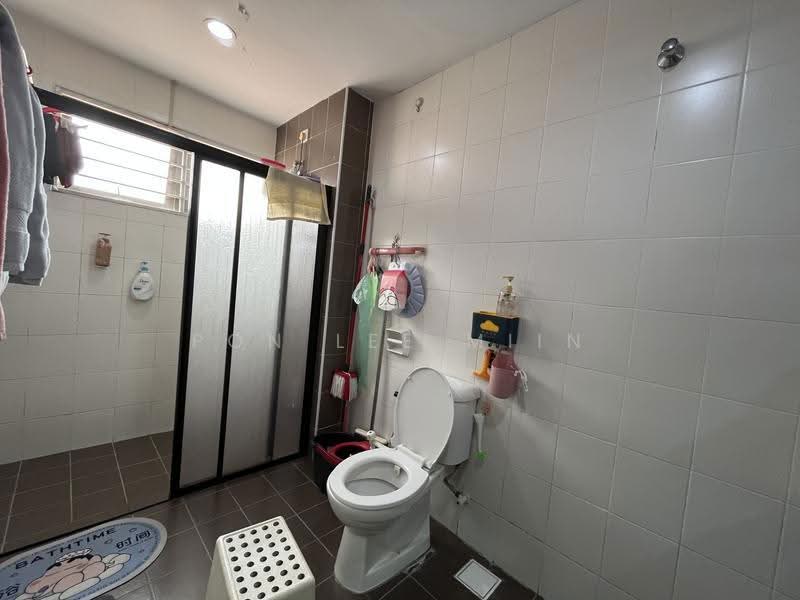 3-storey Terraced House for Sale in Balakong (Selangor) - Pon Lee Miin - Bathroom - PropertyGuru.com.my