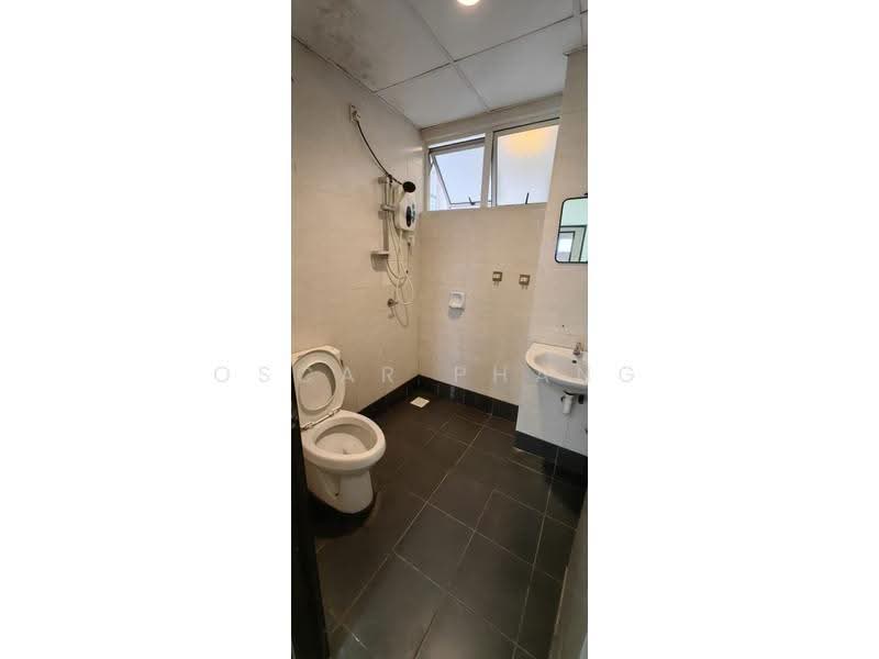 Kondominium untuk Disewa di Cova Villa - Oscar Phang - Bathroom - PropertyGuru.com.my