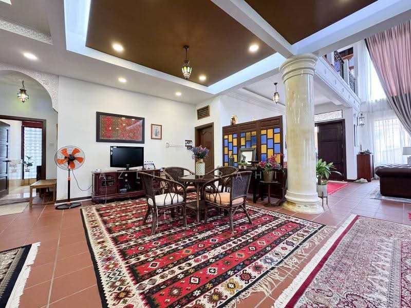 Bungalow House untuk Dijual di D'Kayangan (Shah Alam) - Azli Ibrahim - Living Room - PropertyGuru.com.my