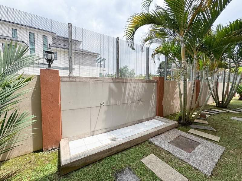 Bungalow House untuk Dijual di D'Kayangan (Shah Alam) - Azli Ibrahim - Exterior - PropertyGuru.com.my