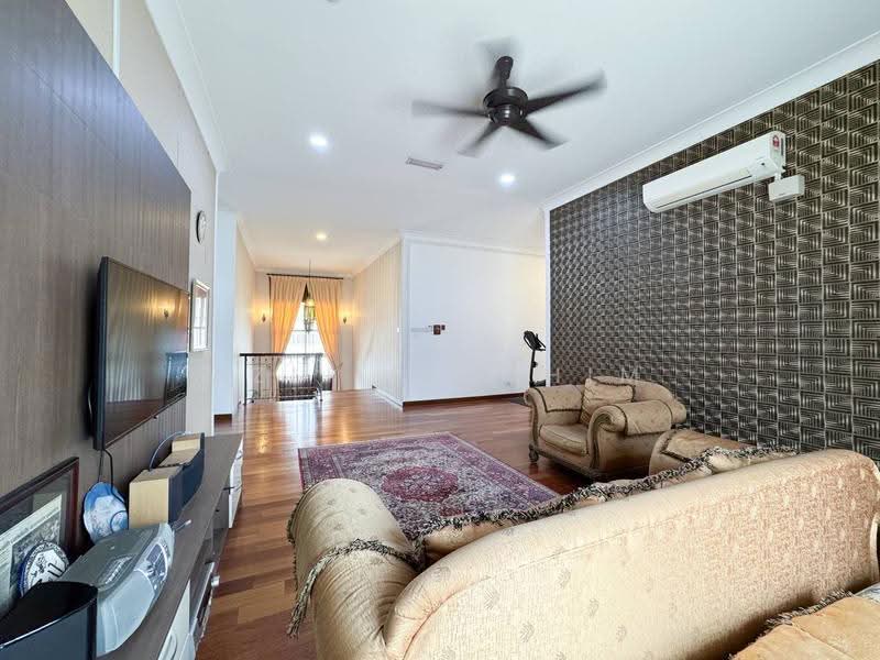 Bungalow House untuk Dijual di D'Kayangan (Shah Alam) - Azli Ibrahim - Living Room - PropertyGuru.com.my