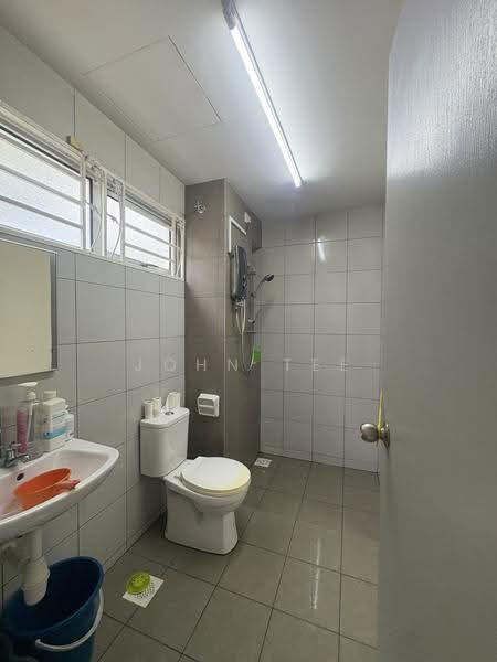 Rumah Teres 2-Tingkat untuk Dijual di Bandar Botanic (Klang) - John Tee - Bathroom - PropertyGuru.com.my
