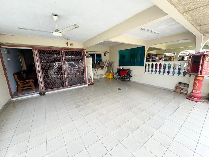 1-storey Terraced House for Sale in Taman Bidara (Selayang) - Kai Ren - Exterior - PropertyGuru.com.my