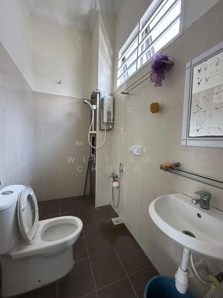 Rumah Berkembar untuk Dijual di Taman Kasa Heights (Alor Gajah) - William Chong - Bathroom - PropertyGuru.com.my