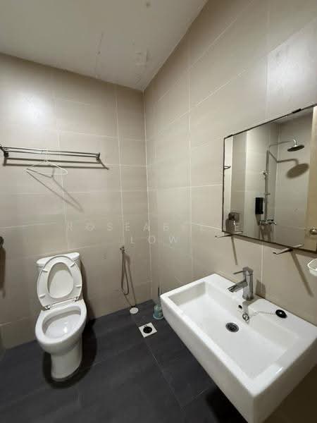 Rumah Teres 3-Tingkat untuk Disewa di Bandar Nusaputra (Puchong) - Roseabelle Low - Bathroom - PropertyGuru.com.my