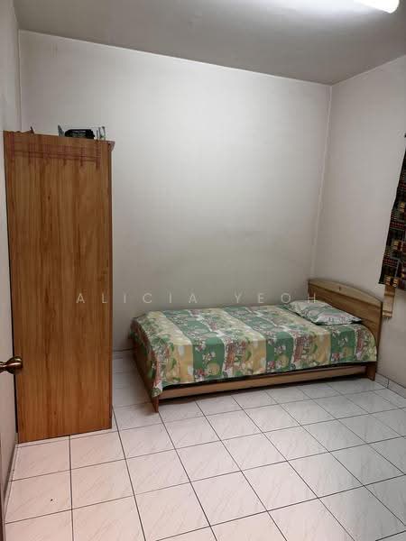 Condominium for Rent at Endah Regal Condominium - Alicia Yeoh - Bedroom - PropertyGuru.com.my