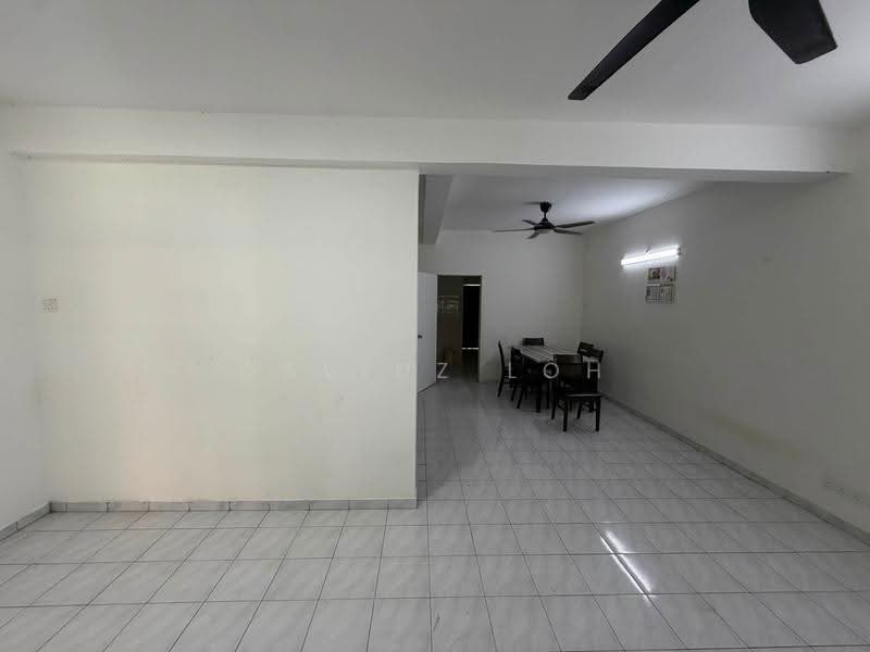 2-storey Terraced House for Rent in Taman Bukit Minyak (Bukit Minyak) - Davidz Loh - Living Room - PropertyGuru.com.my