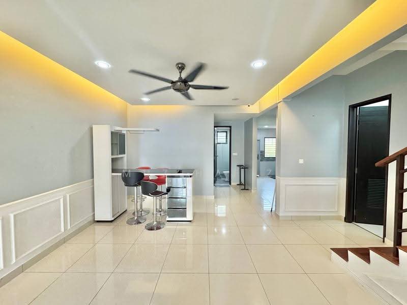 2.5-storey Terraced House for Sale in Taman TTDI Grove (Kajang) - Muz Hafiz - Living Room - PropertyGuru.com.my
